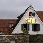 Schiefes Haus Hotel *