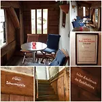 Schiefes Haus Hotel *