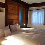 Schiefes Haus Hotel