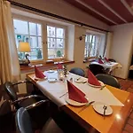 Schiefes Haus Hotel *