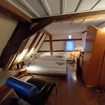Schiefes Haus Hotel *