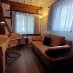 Hotel Schiefes Haus *