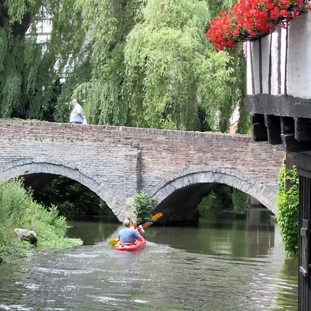 Schiefes Haus Hotel *