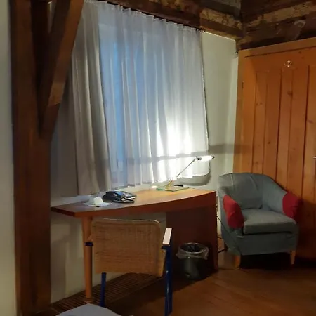 Schiefes Haus *