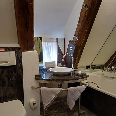 Schiefes Haus Ульм