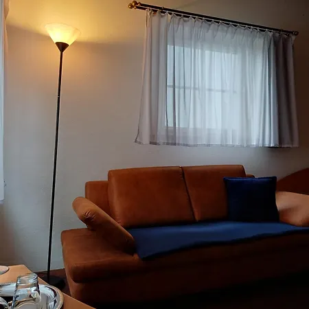 Hotell Schiefes Haus *