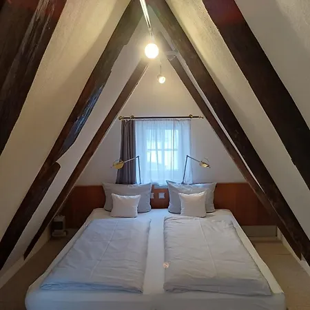 Schiefes Haus Отель Ульм