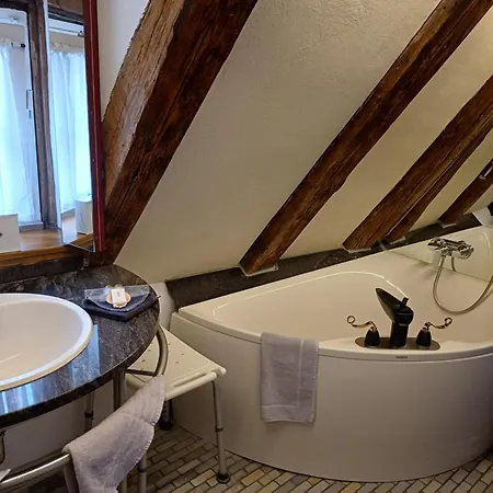 Schiefes Haus * Ульм
