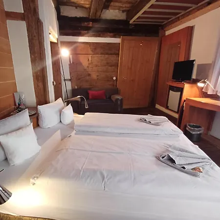 Schiefes Haus Hotel