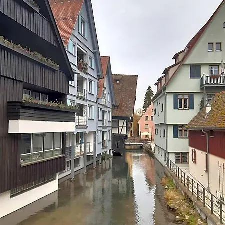 Schiefes Haus ホテル