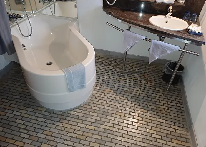 Schiefes Haus Hotell