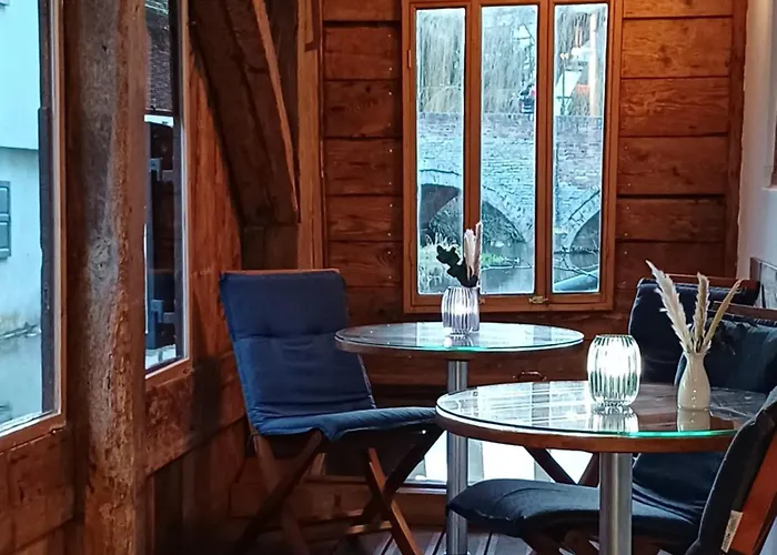 Отель Schiefes Haus